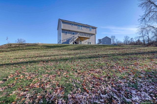 34 Meadow View Drive, Marlboro, NY 12542