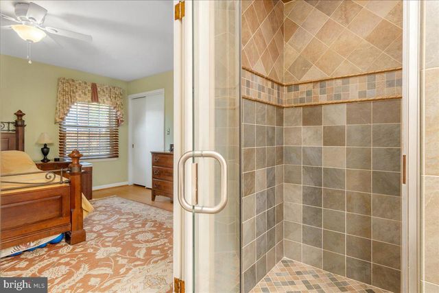 19022 CHERRY TREE DR, Hagerstown, MD 21742