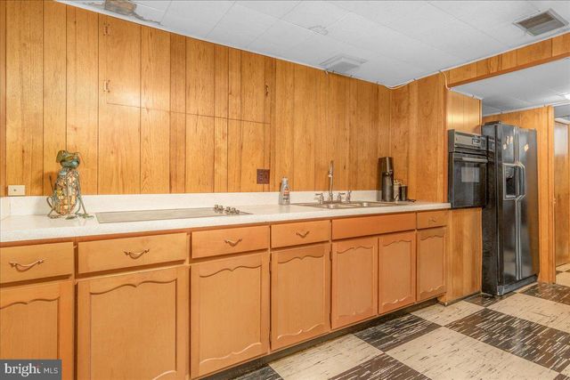 19022 CHERRY TREE DR, Hagerstown, MD 21742