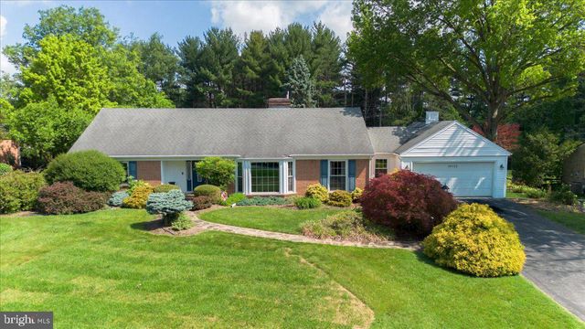 19022 CHERRY TREE DR, Hagerstown, MD 21742