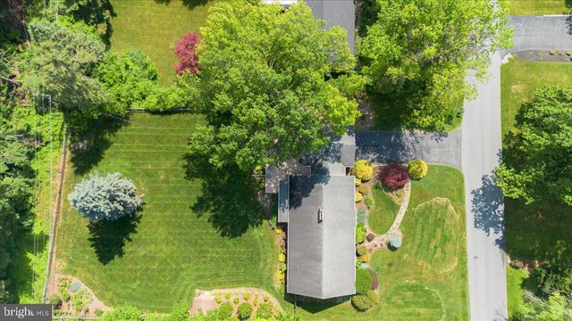 19022 CHERRY TREE DR, Hagerstown, MD 21742