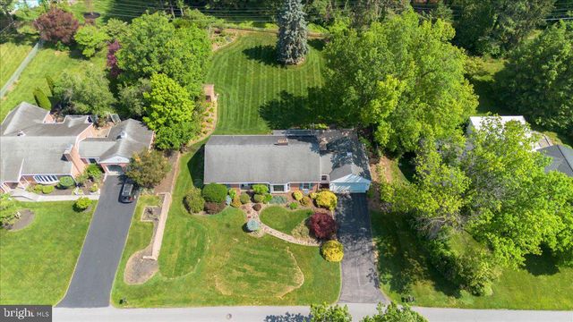 19022 CHERRY TREE DR, Hagerstown, MD 21742