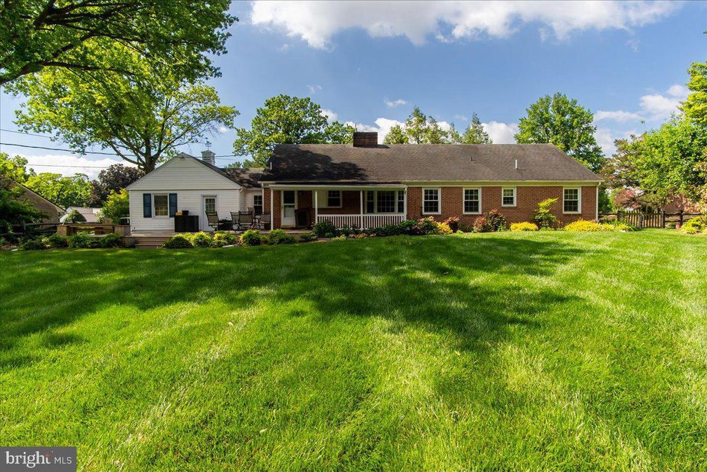 19022 CHERRY TREE DR, Hagerstown, MD 21742