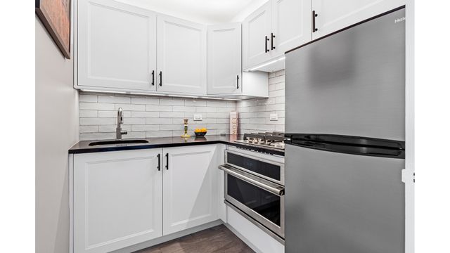 520 E 81st St Apt 10E, New York City, NY 10028
