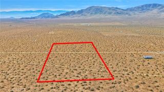 1 Meander Rd, Lucerne Valley, CA 92356