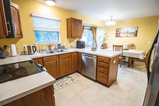 8376 Oak Ridge Drive, Goodrich, MI 48438