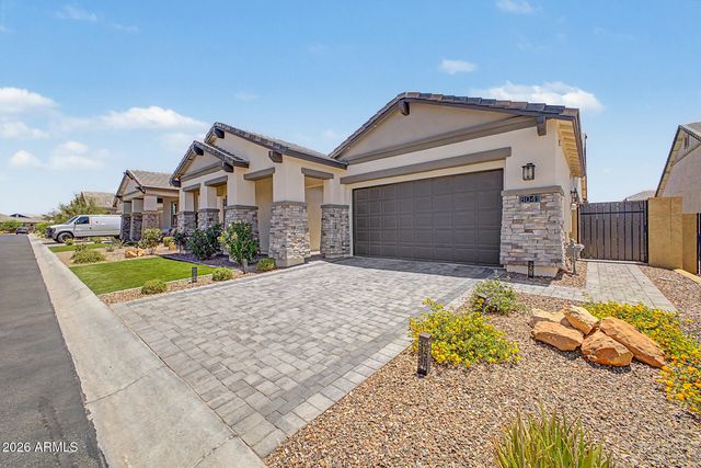 8041 E Jacaranda Street, Mesa, AZ 85207
