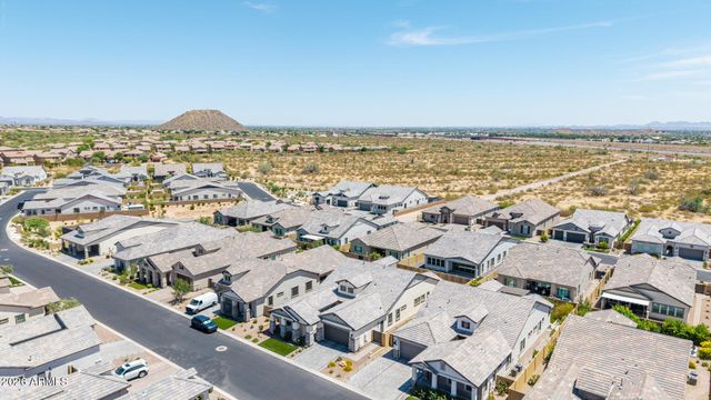 8041 E Jacaranda Street, Mesa, AZ 85207