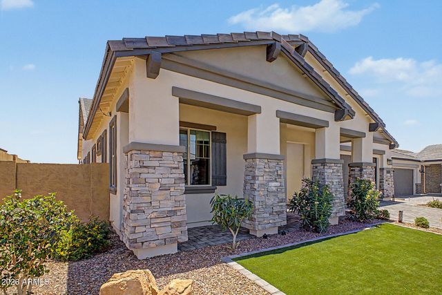 8041 E Jacaranda Street, Mesa, AZ 85207
