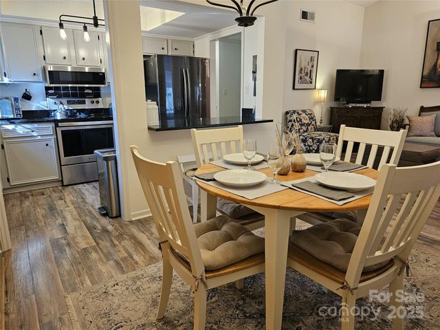 11105 Silkwood Court, Charlotte, NC 28226