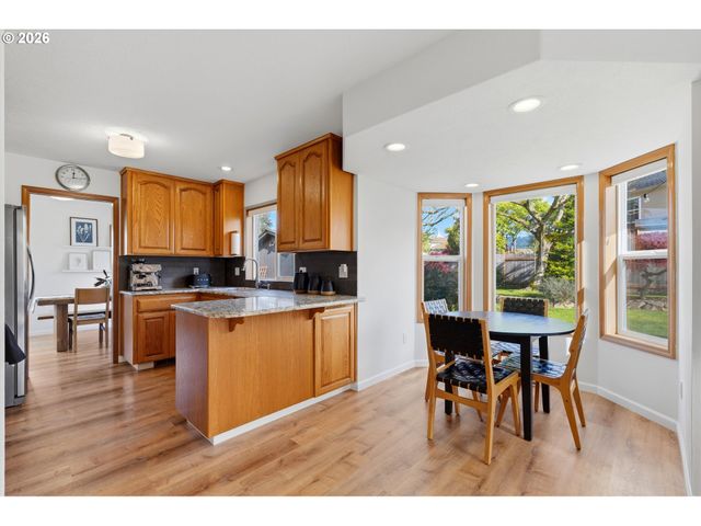 2101 N THORNE St, Newberg, OR 97132