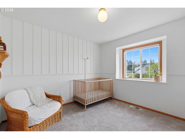 2101 N THORNE St, Newberg, OR 97132