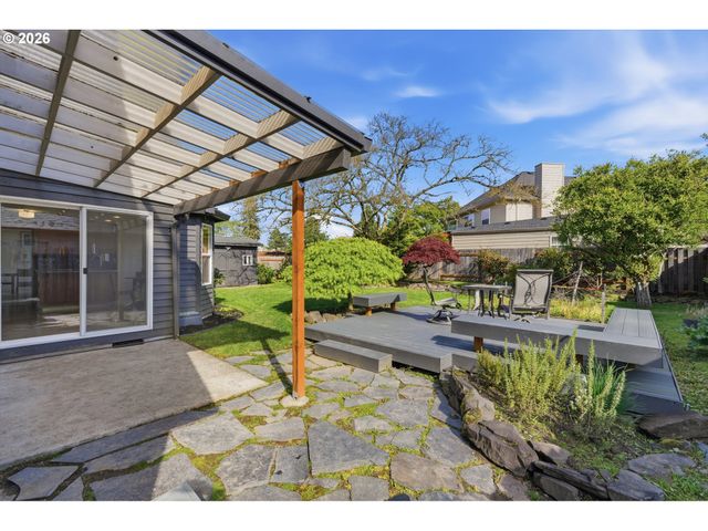 2101 N THORNE St, Newberg, OR 97132