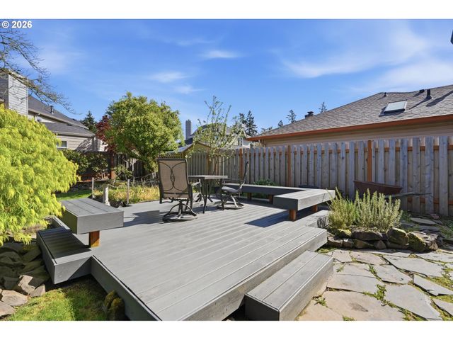 2101 N THORNE St, Newberg, OR 97132