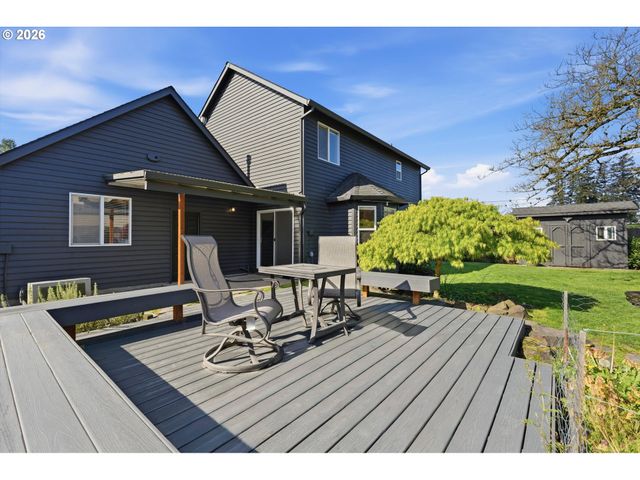 2101 N THORNE St, Newberg, OR 97132