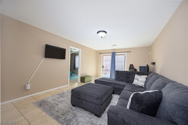 7813 Territorial Street, Las Vegas, NV 89149