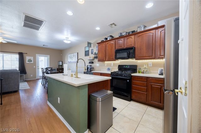 7813 Territorial Street, Las Vegas, NV 89149