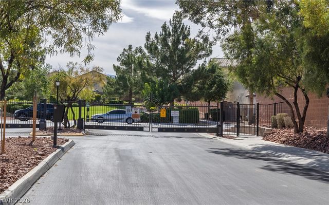 7813 Territorial Street, Las Vegas, NV 89149
