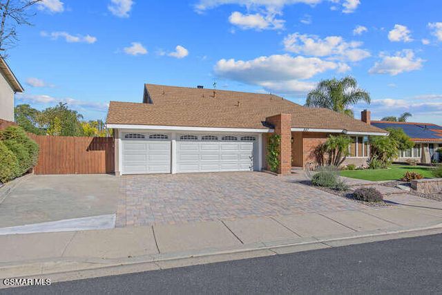 807 Pamela Wood Street, Newbury Park, CA 91320