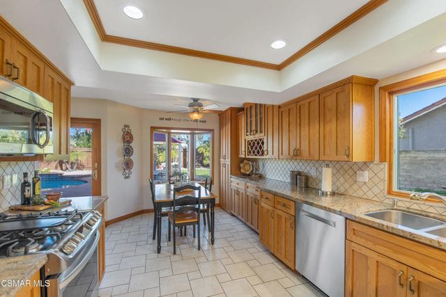 807 Pamela Wood Street, Newbury Park, CA 91320