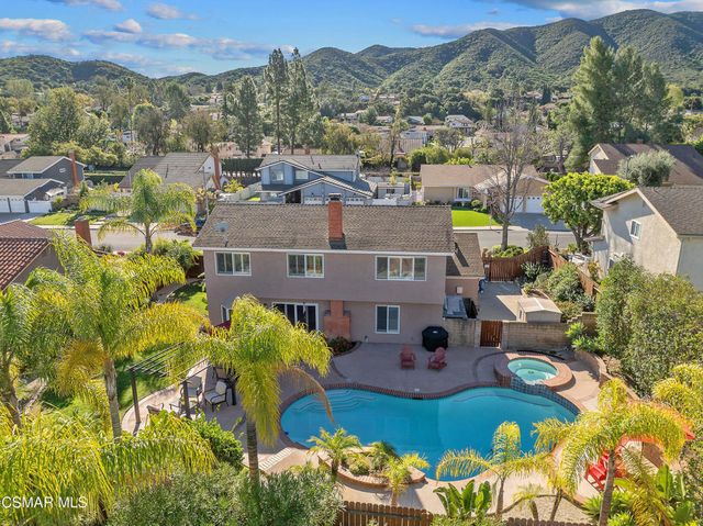 807 Pamela Wood Street, Newbury Park, CA 91320
