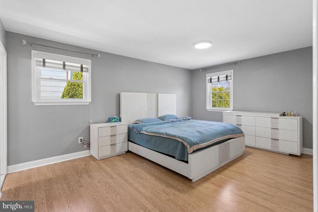 1006 MARLOWE RD, Cherry Hill, NJ 08003