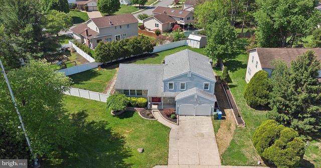1006 MARLOWE RD, Cherry Hill, NJ 08003