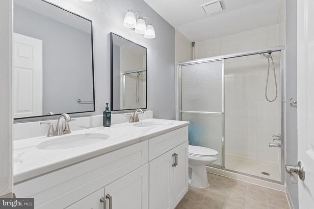 1006 MARLOWE RD, Cherry Hill, NJ 08003
