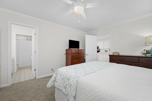 408 Biltmore Cir, Murfreesboro, TN 37128