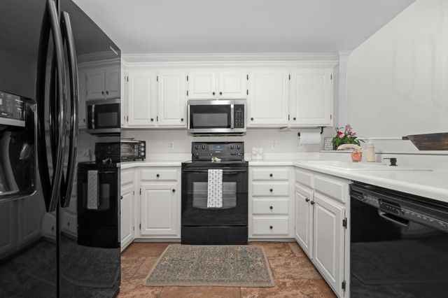 408 Biltmore Cir, Murfreesboro, TN 37128