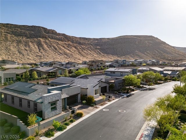 9689 Starlight Ridge Avenue, Las Vegas, NV 89148