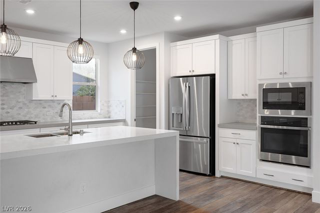 9689 Starlight Ridge Avenue, Las Vegas, NV 89148