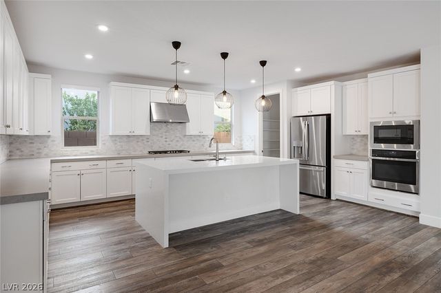 9689 Starlight Ridge Avenue, Las Vegas, NV 89148