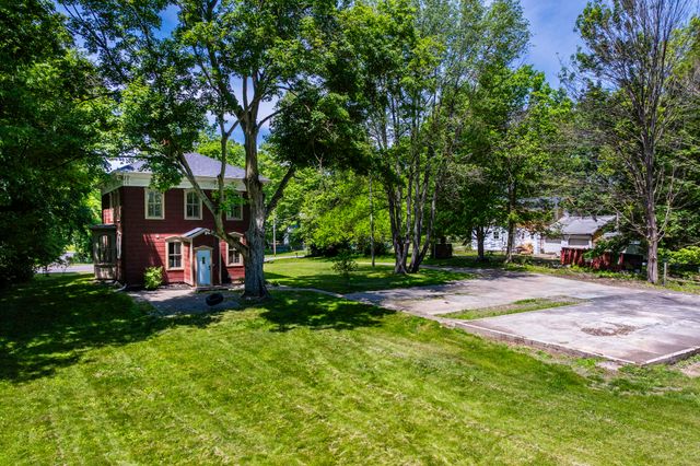 434 N Broadway Street, Cassopolis, MI 49031