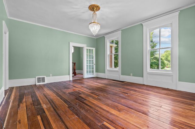 434 N Broadway Street, Cassopolis, MI 49031