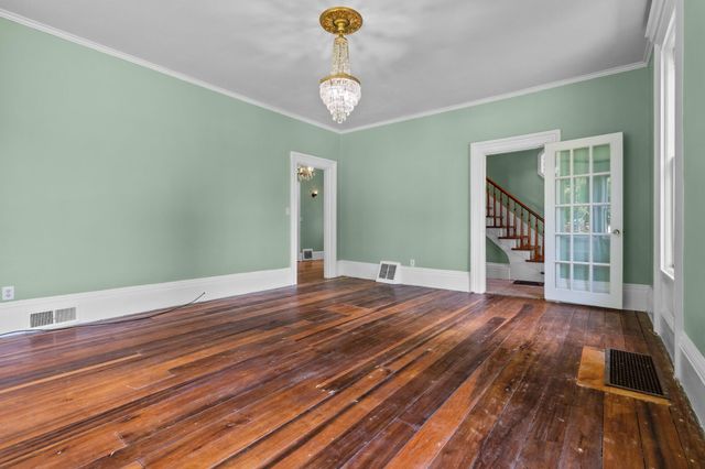 434 N Broadway Street, Cassopolis, MI 49031
