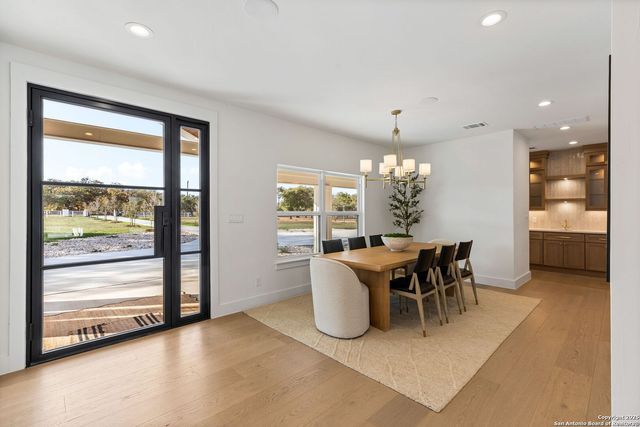 24840 Breeze Oak, San Antonio, TX 78255