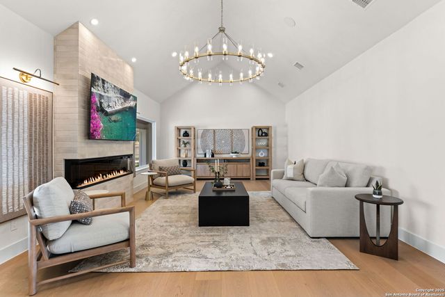 24840 Breeze Oak, San Antonio, TX 78255