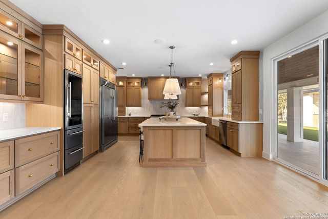 24840 Breeze Oak, San Antonio, TX 78255