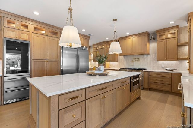 24840 Breeze Oak, San Antonio, TX 78255