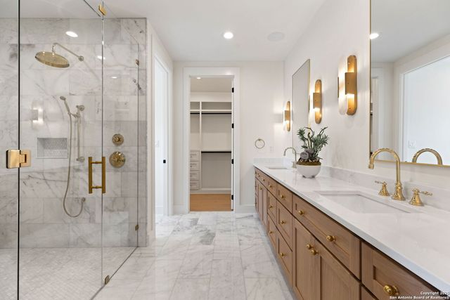 24840 Breeze Oak, San Antonio, TX 78255