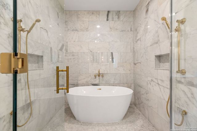 24840 Breeze Oak, San Antonio, TX 78255