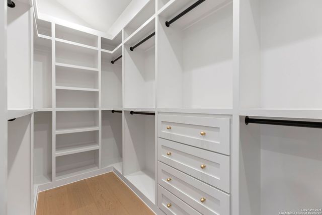 24840 Breeze Oak, San Antonio, TX 78255