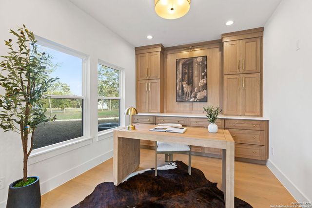 24840 Breeze Oak, San Antonio, TX 78255