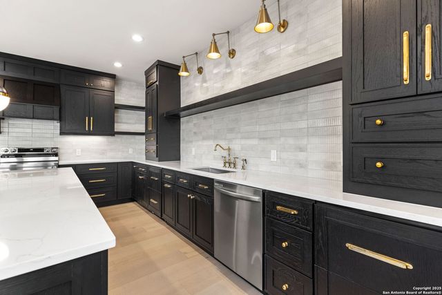 24840 Breeze Oak, San Antonio, TX 78255