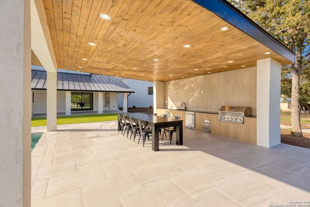 24840 Breeze Oak, San Antonio, TX 78255