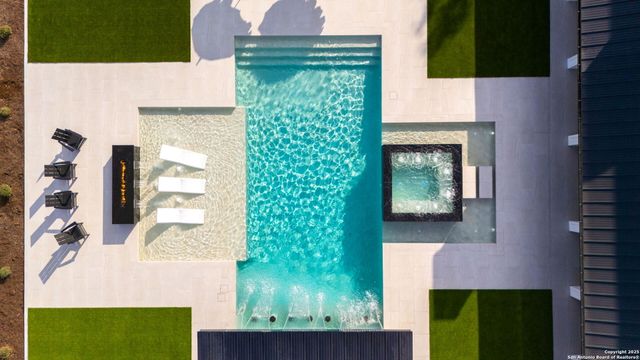 24840 Breeze Oak, San Antonio, TX 78255