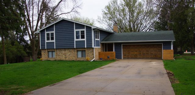 700 80th Street, Victoria, MN 55386