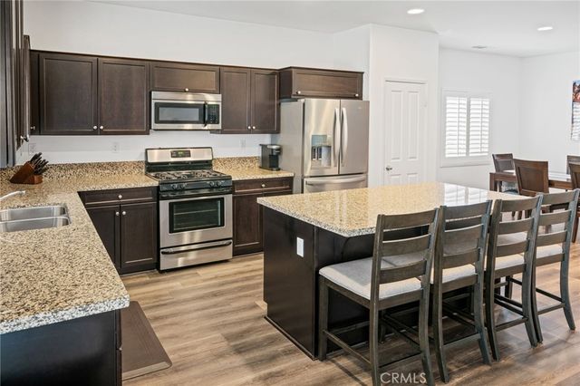 16750 Cherry Tree, Fontana, CA 92336