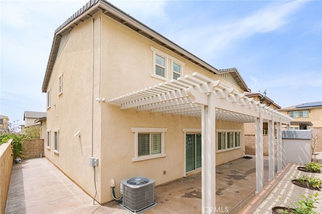 16750 Cherry Tree, Fontana, CA 92336